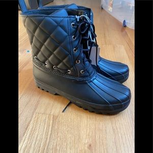 Ladies winter snow boots
